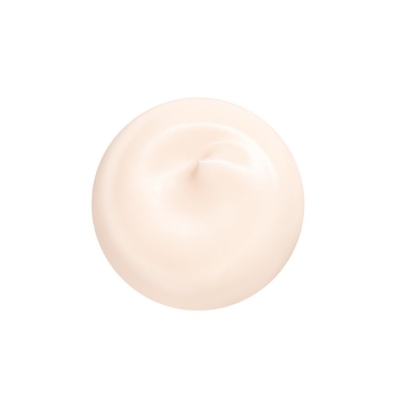 Shiseido Essential Energy Hydrating Day Cream SPF 20 w/Hyaluronic Acid - Picture 3 of 8